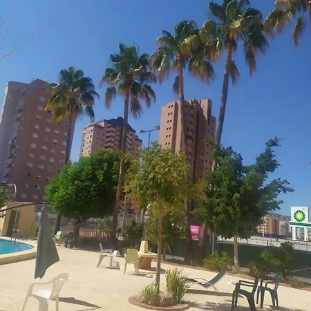 New Bali 32-edificio Zamora בנידורם